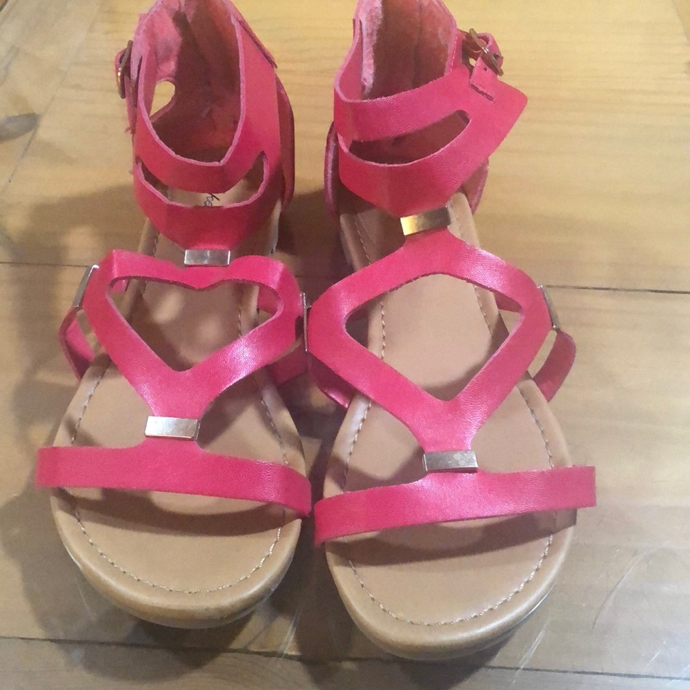 Sandals size 7